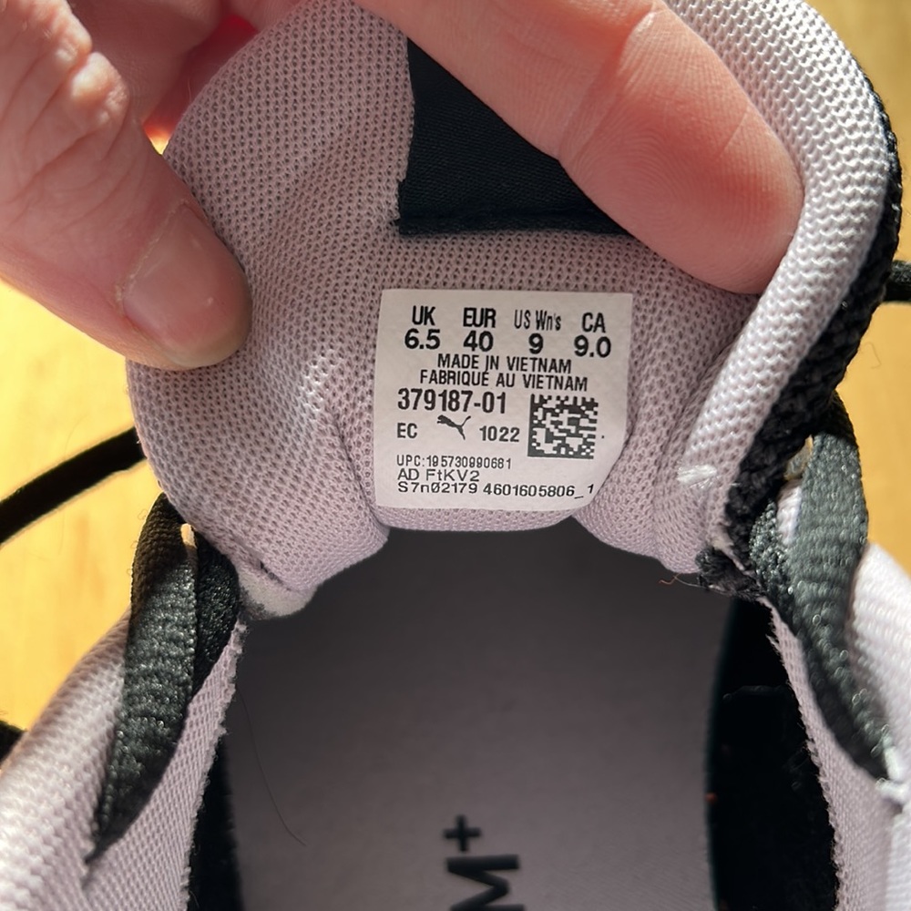 Puma Runners - Picture 5 of 6